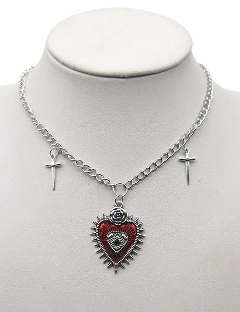 Collier pendentif croix gothique