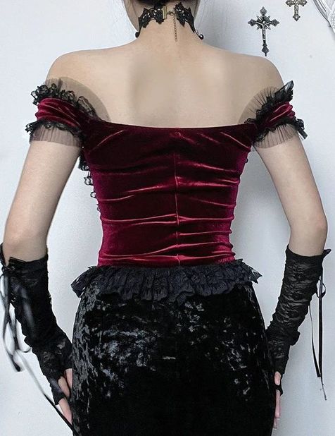 Corset Initiation  