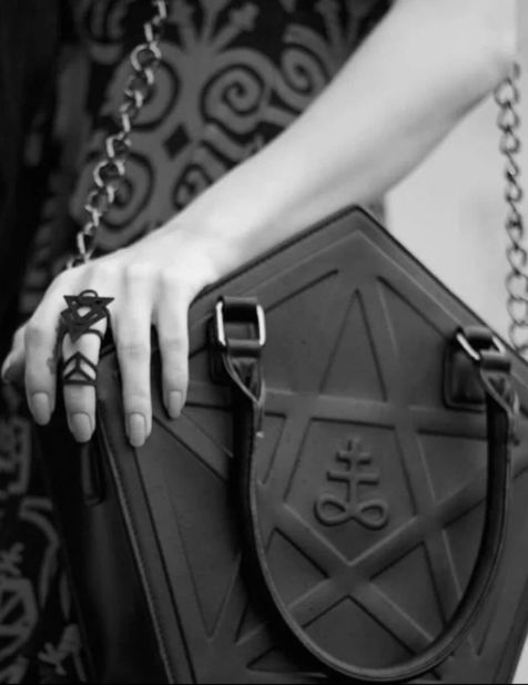 Sac à main gothique en cuir PU souple avec pentagramme et étoile